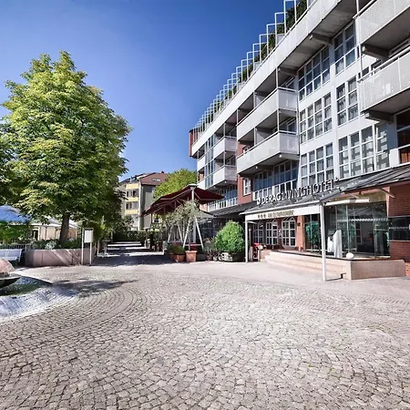 Aparthotel Living Am Olympiapark 3*