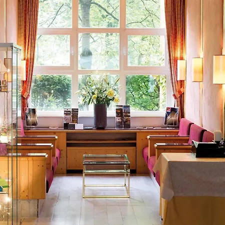 Aparthotel Living Am Olympiapark 3*