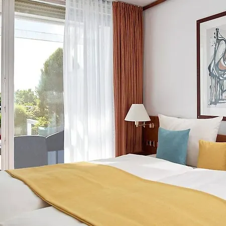 Living Am Olympiapark Aparthotel Munich