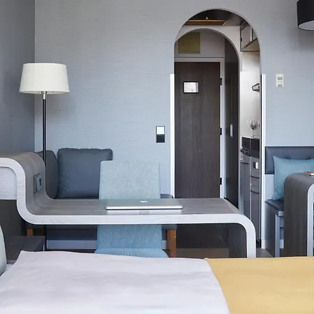 Aparthotel Living Am Olympiapark 3*
