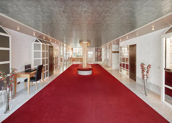 Living Am Olympiapark מלון דירות