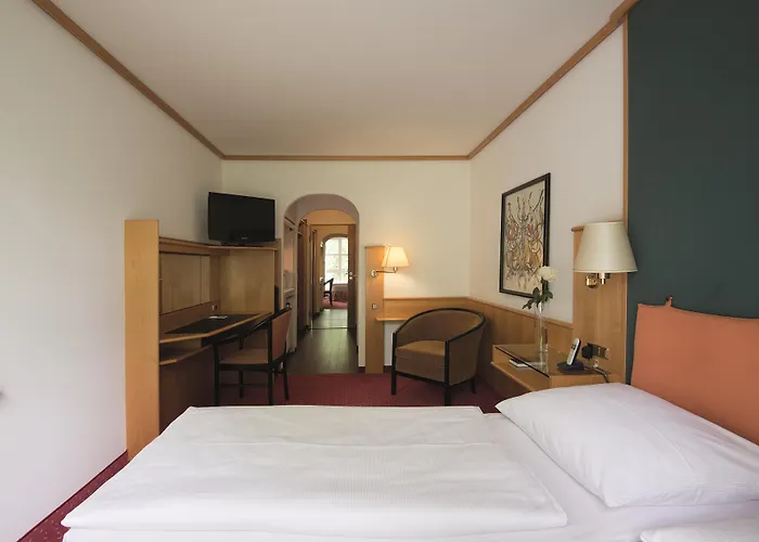 Living Am Olympiapark מלון דירות 3*