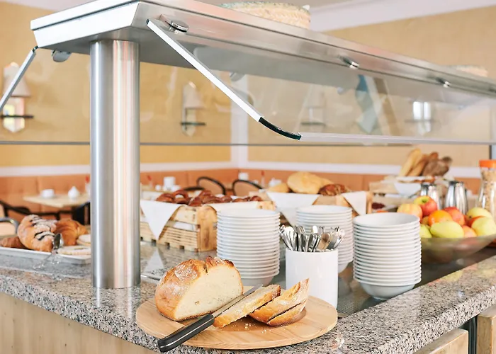 Living Am Olympiapark 3*