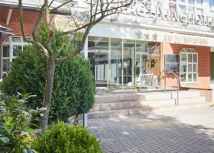 Living Am Olympiapark מלון דירות 3*