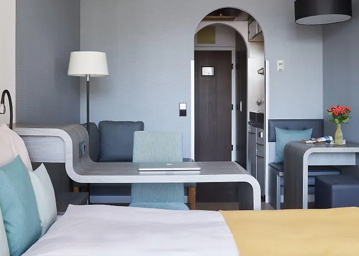 מלון דירות Living Am Olympiapark 3*