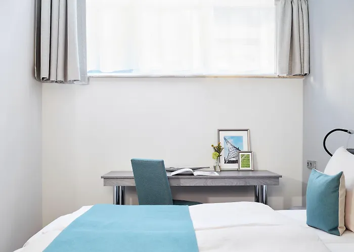 Living Am Olympiapark 3*